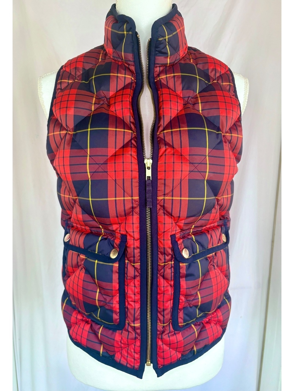 J Crew Tartan Excursion Down Puffer Vest Petite Small Red Plaid Quilted
